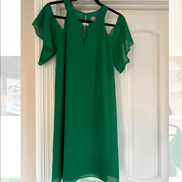 Vince Camuto Float Chiffon Dress Size 4 - Picture 2 of 5